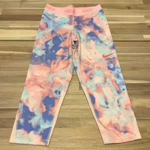 Nike Girls’ Dri-Fit Legging Capris - Size XL